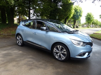Used Renault Scenic 2017 for sale - 78628995: Photo