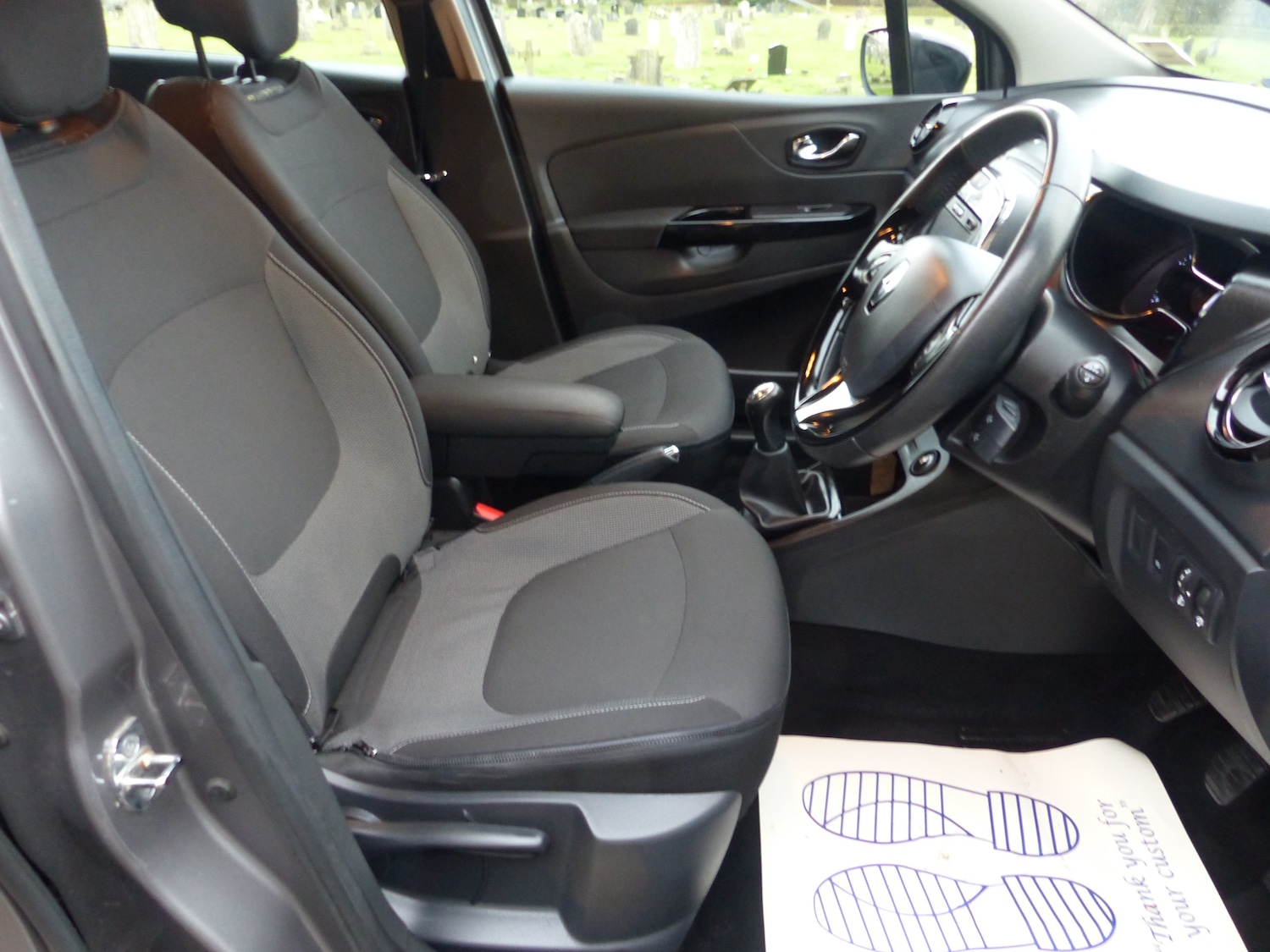 Used Renault Captur 2015 for sale - 76819759: Photo 11