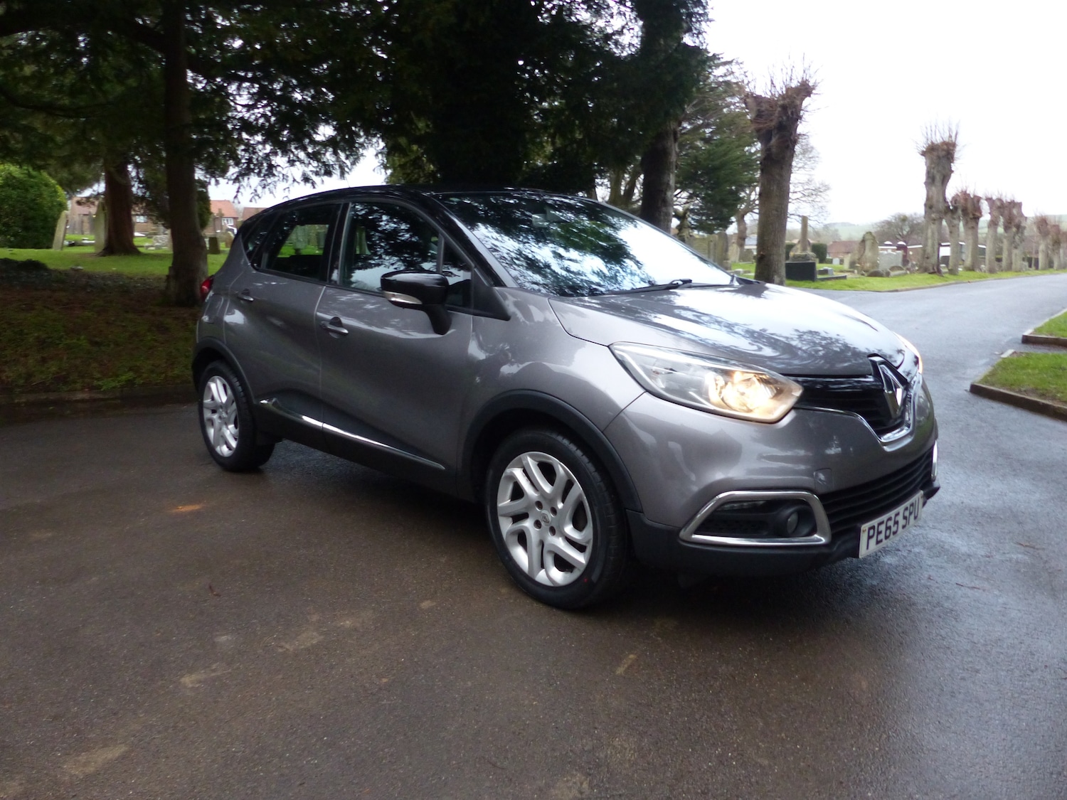 Used Renault Captur 2015 for sale - 76819759: Photo 2