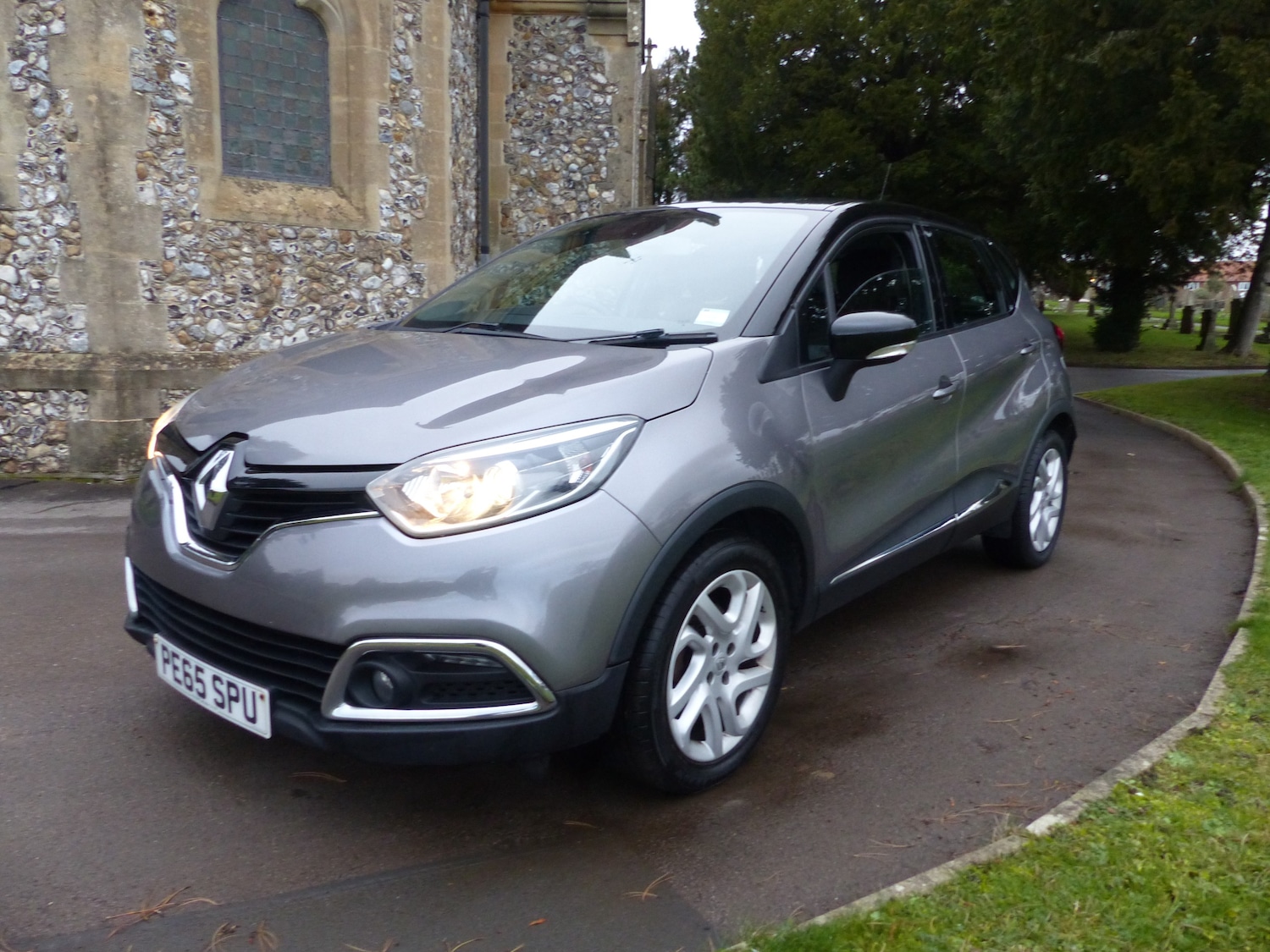 Used Renault Captur 2015 for sale - 76819759: Photo 5