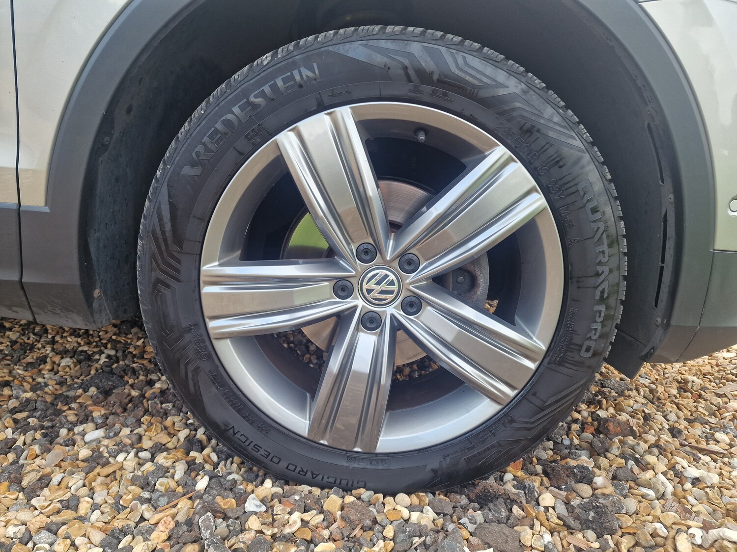 Used Volkswagen Tiguan 2017 for sale - 76647314: Photo 21