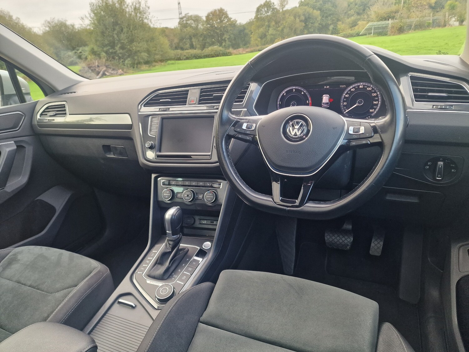 Used Volkswagen Tiguan 2017 for sale - 76647314: Photo 24