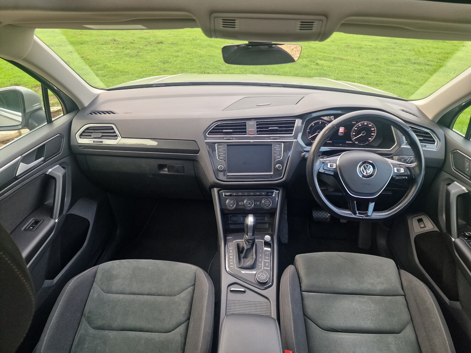 Used Volkswagen Tiguan 2017 for sale - 76647314: Photo 29