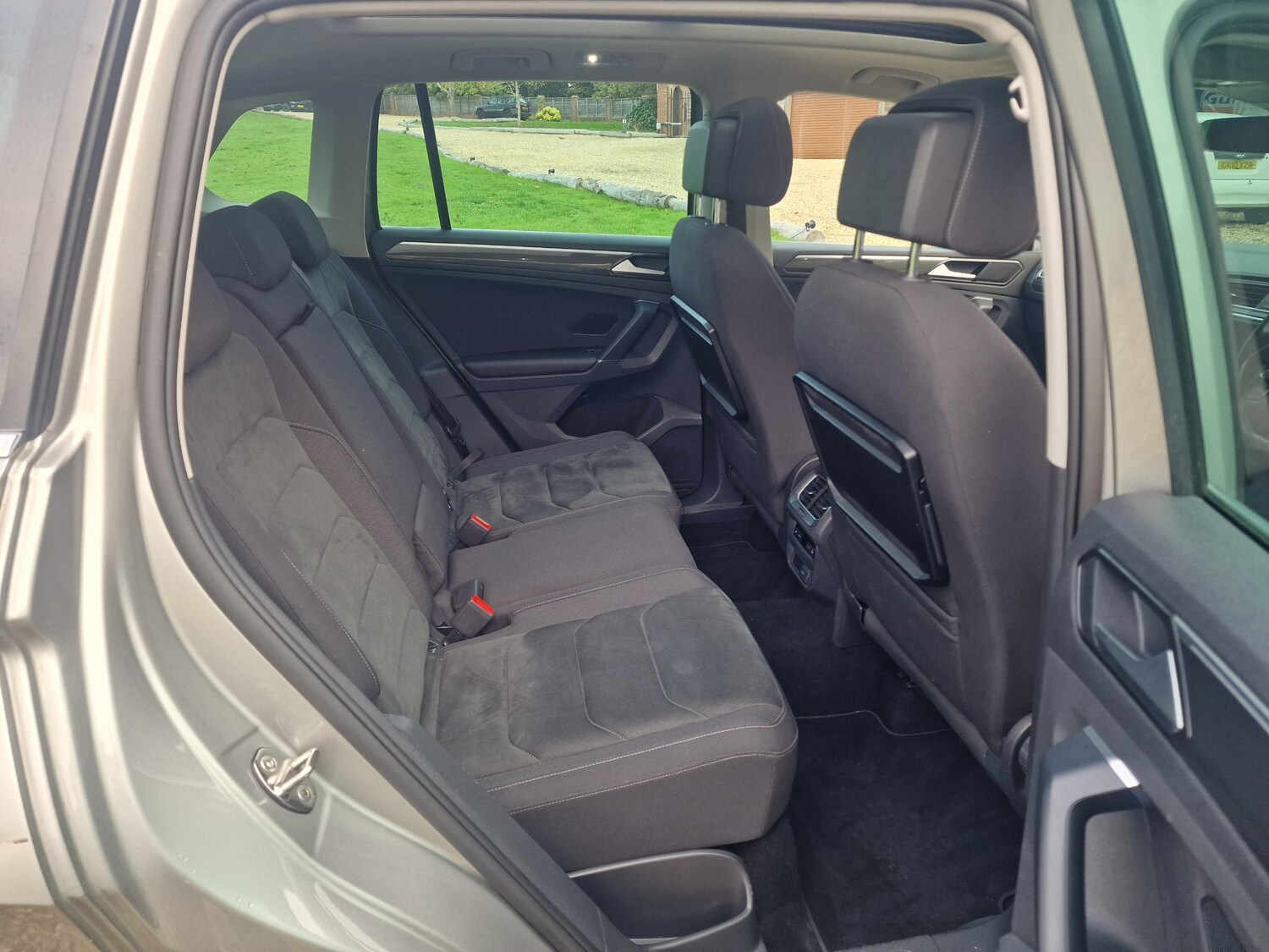 Used Volkswagen Tiguan 2017 for sale - 76647314: Photo 33