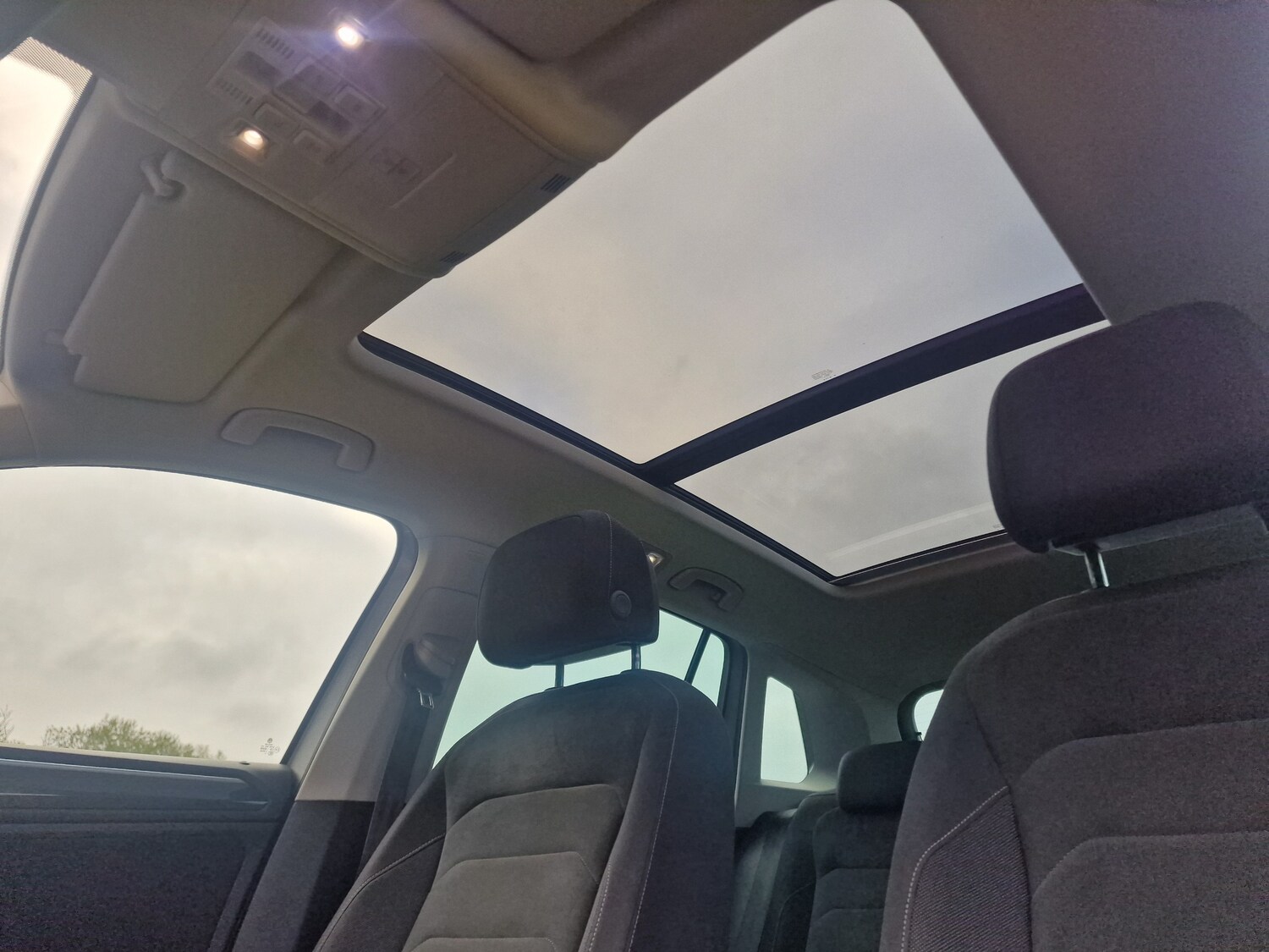 Used Volkswagen Tiguan 2017 for sale - 76647314: Photo 39