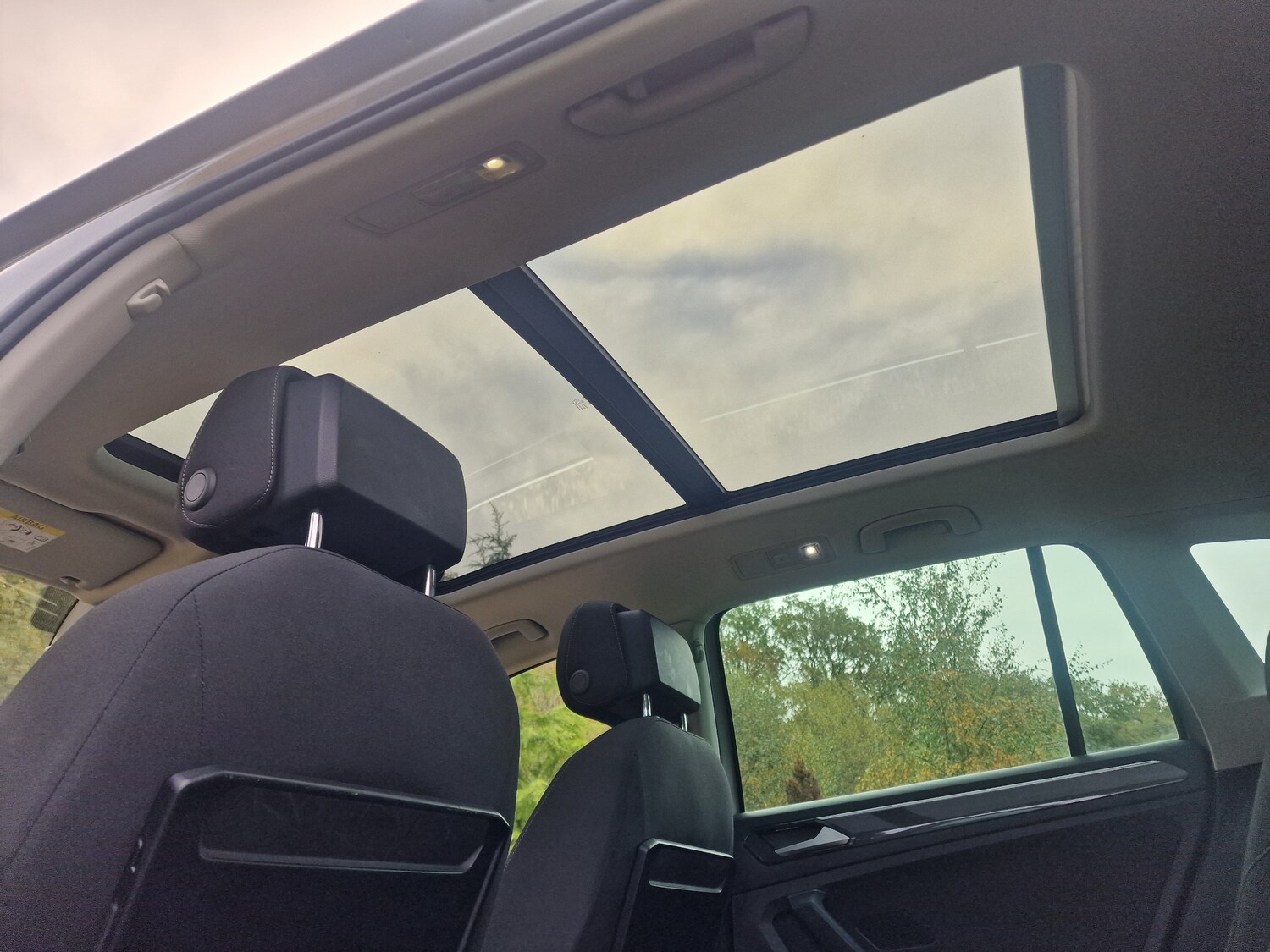 Used Volkswagen Tiguan 2017 for sale - 76647314: Photo 40