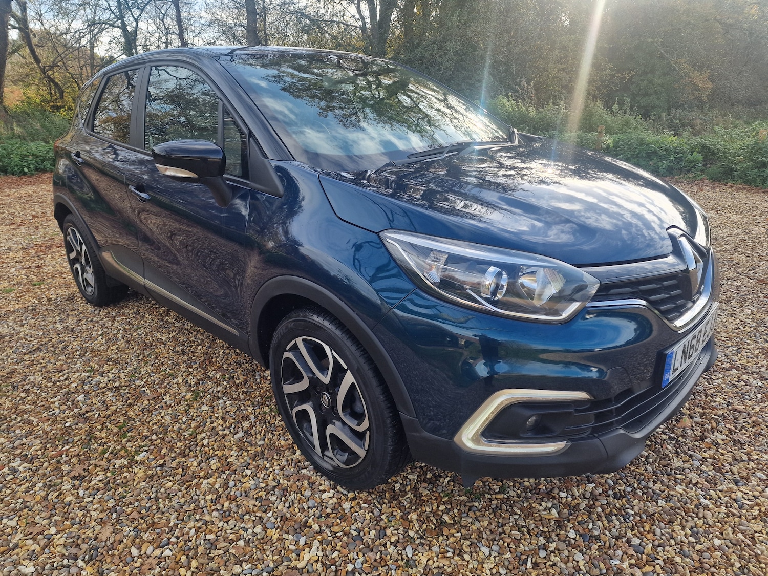 Used Renault Captur 2018 for sale - 76647315: Photo 1