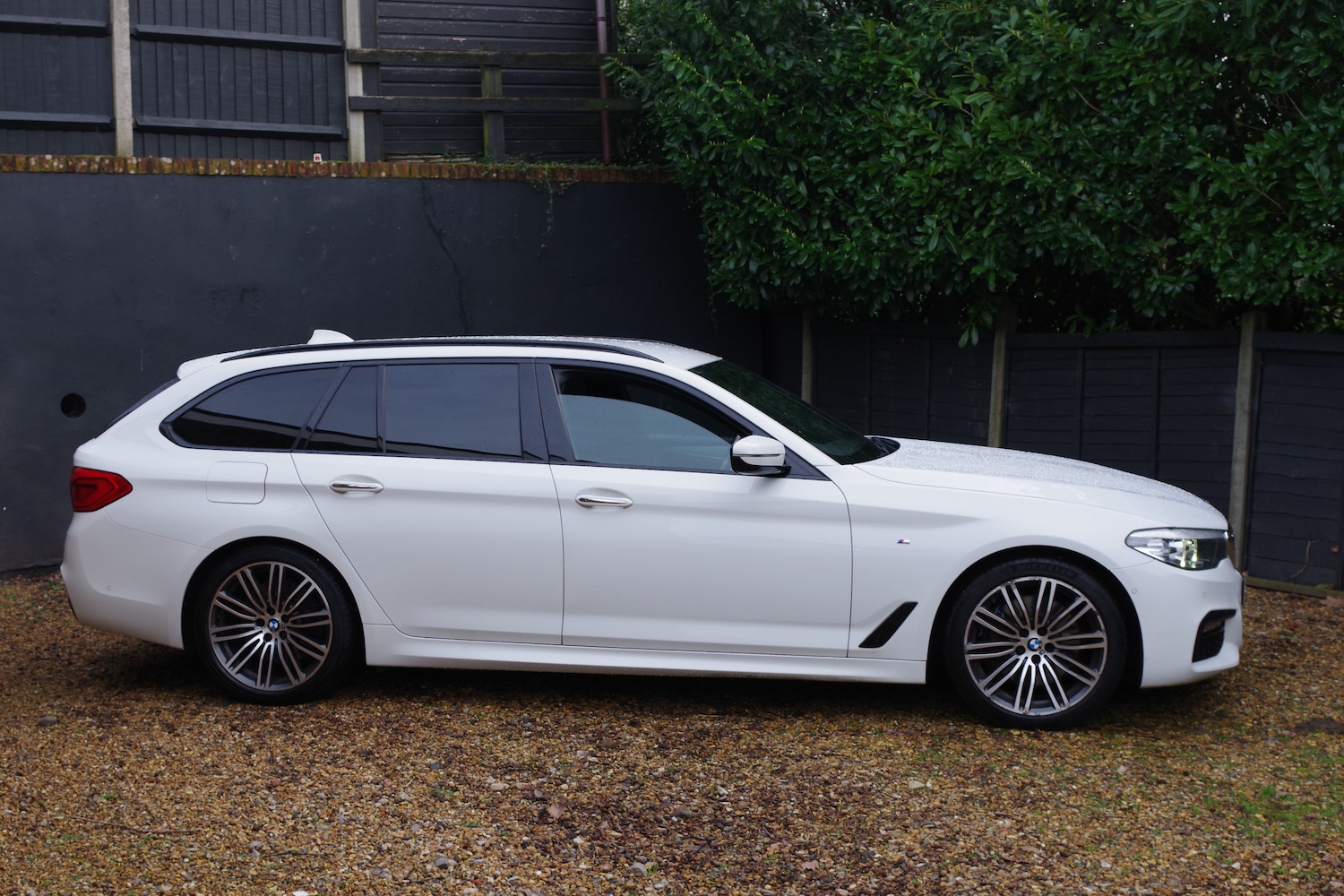 Used BMW 5 Series 2018 for sale - 77276742: Photo 2