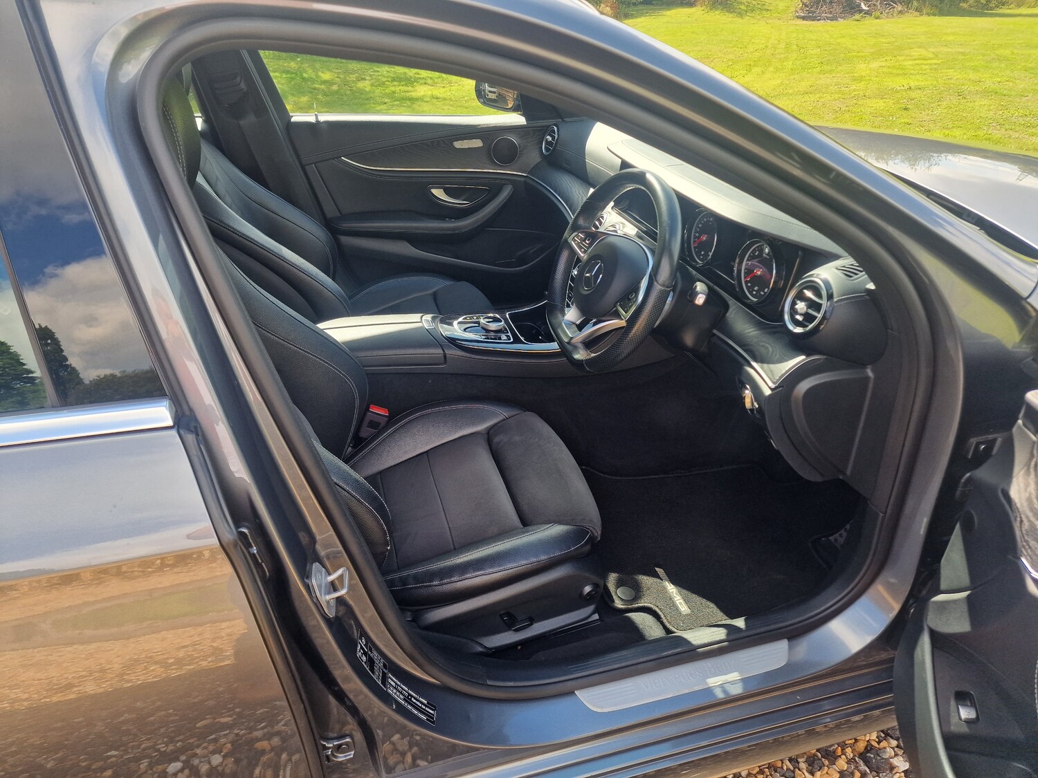 Used Mercedes-Benz E Class 2018 for sale - 76647309: Photo 30