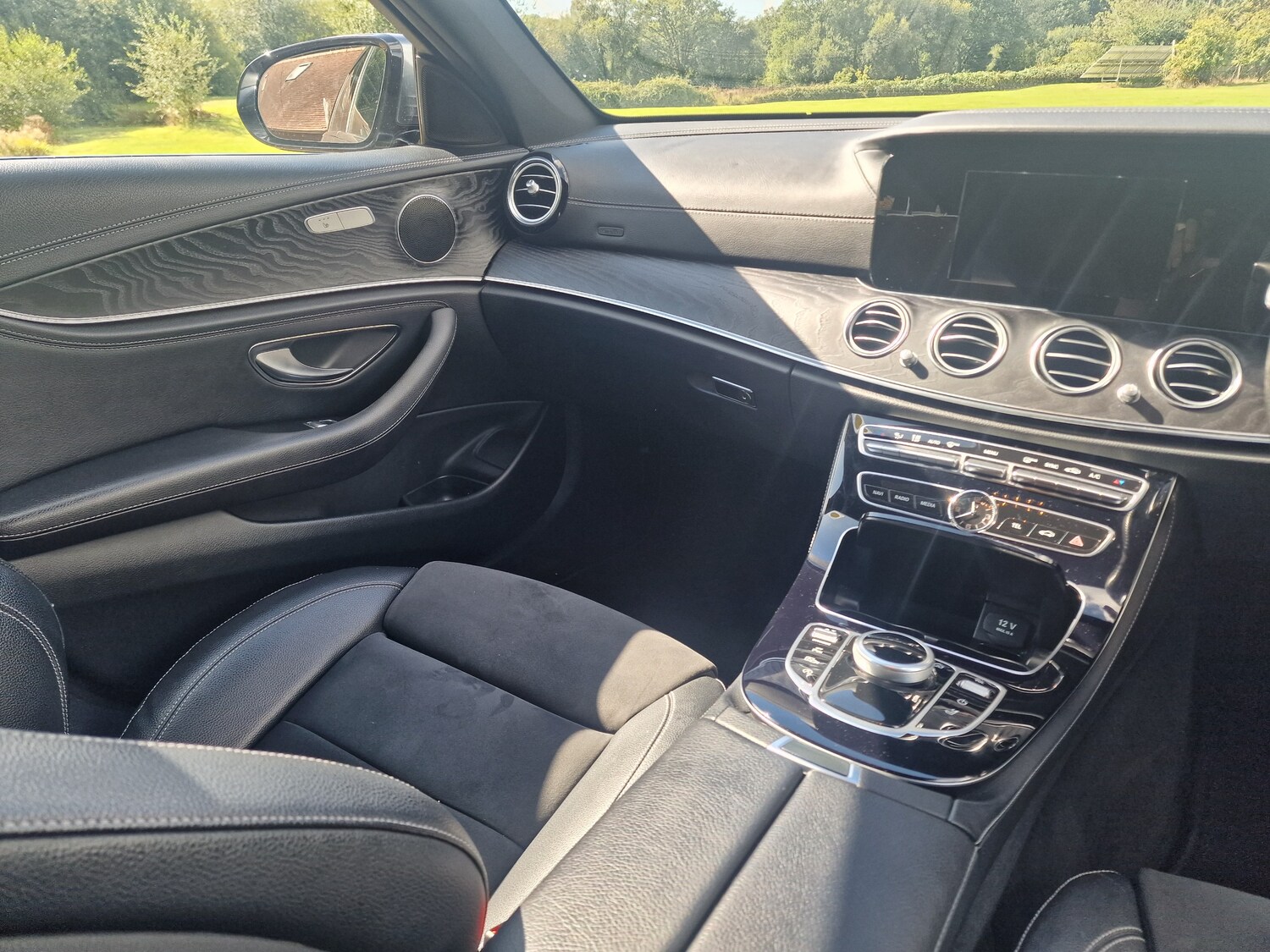 Used Mercedes-Benz E Class 2018 for sale - 76647309: Photo 32