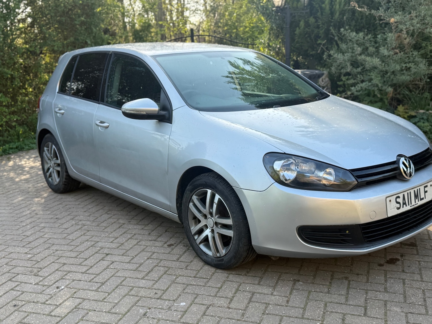 Used Volkswagen Golf 2011 for sale - 76354985: Photo 1