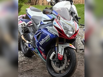 Used Suzuki GSX-R 2014 for sale - bike-77210281: Photo