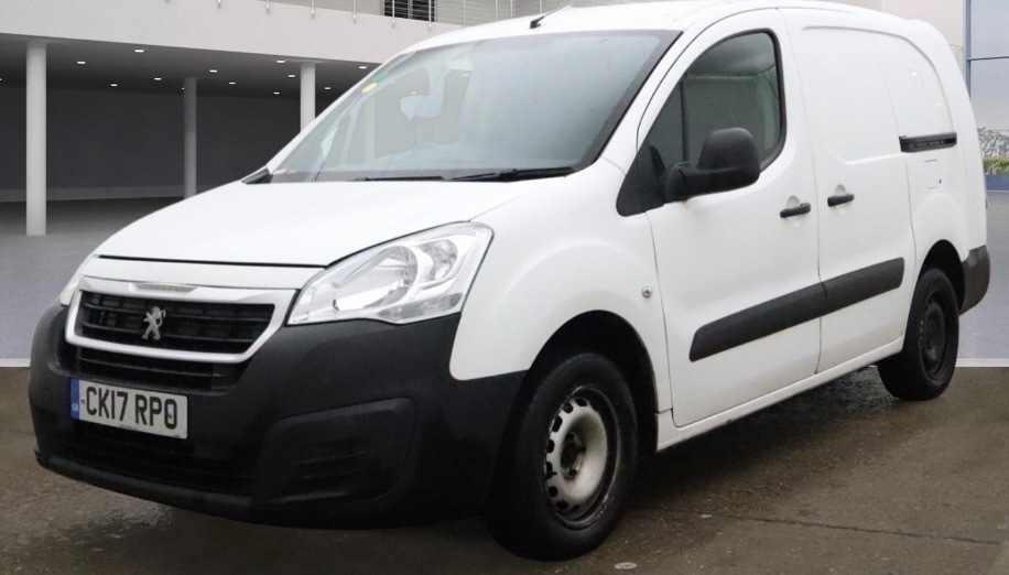 Used Peugeot Partner 2017 for sale - 77136620: Photo 2