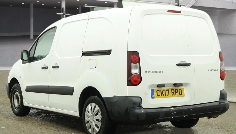Used Peugeot Partner 2017 for sale - 77136620: Photo 3