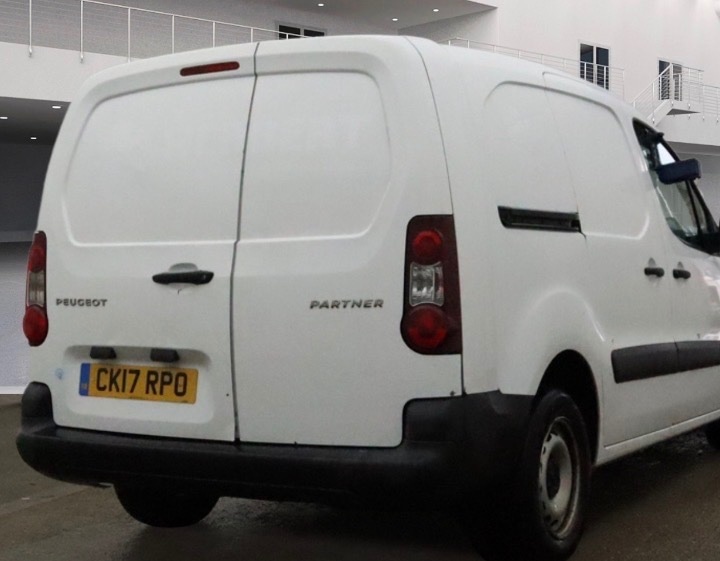 Used Peugeot Partner 2017 for sale - 77136620: Photo 5