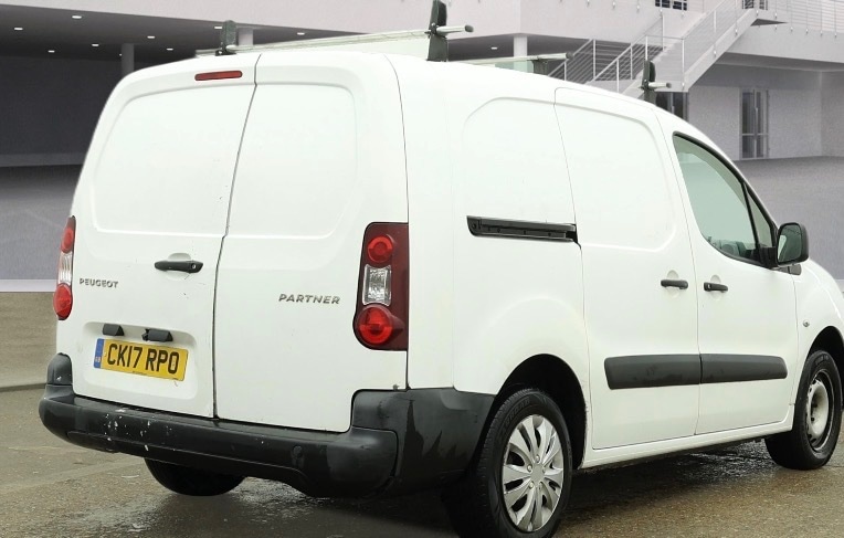 Used Peugeot Partner 2017 for sale - 77136620: Photo 6