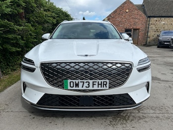 Used Genesis GV70 2023 for sale - 79388204: Photo