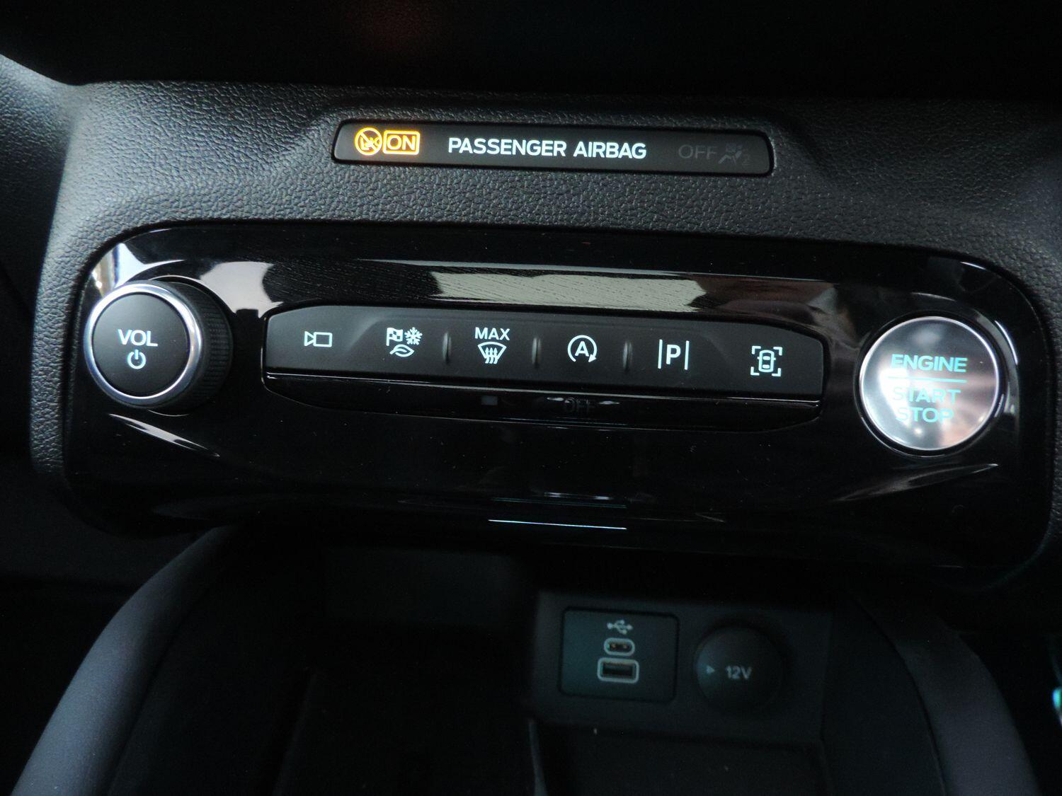 Used Ford Kuga 2025 for sale - 76839365: Photo 15