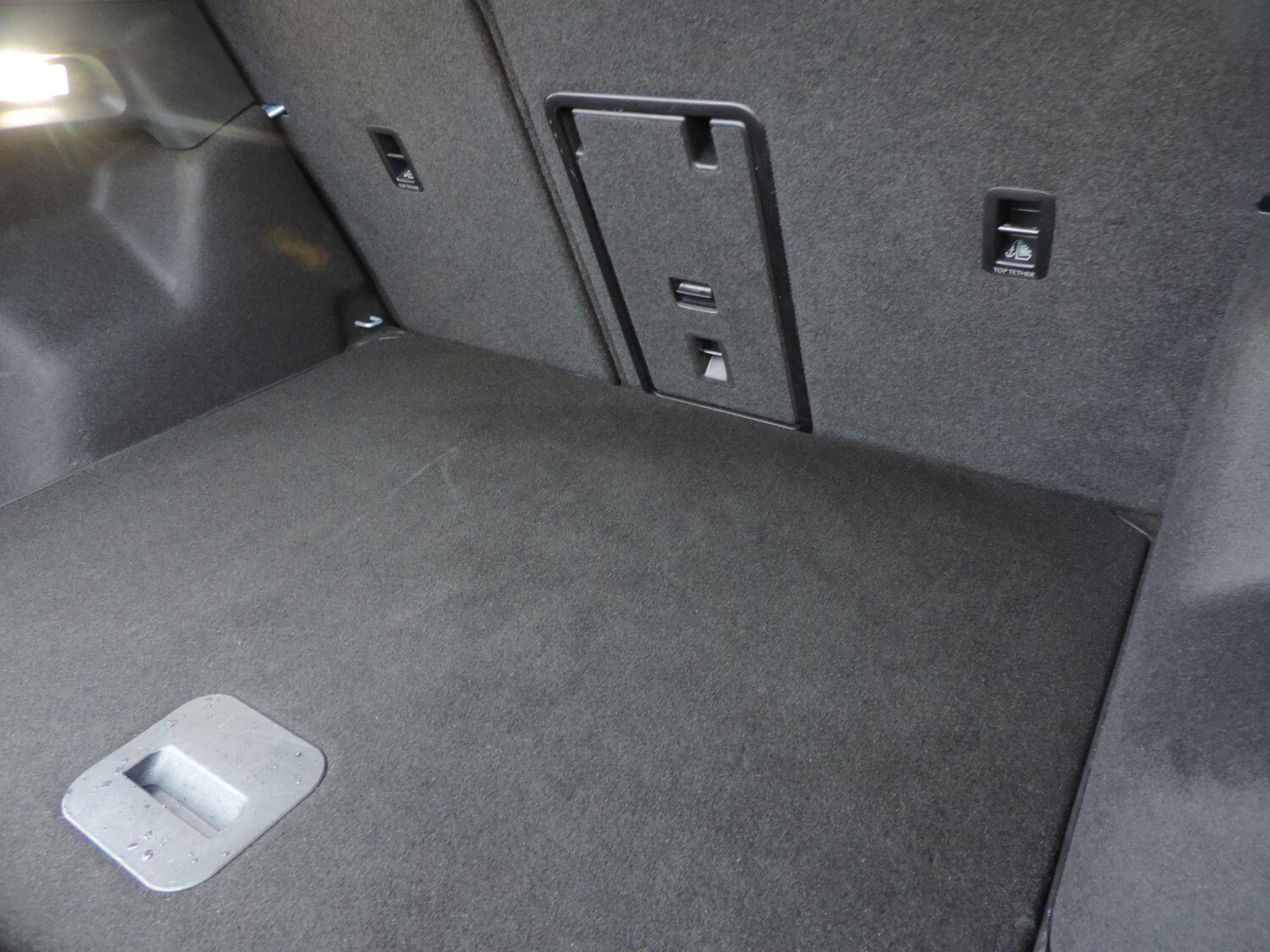 Used Ford Explorer 2024 for sale - 76823521: Photo 41