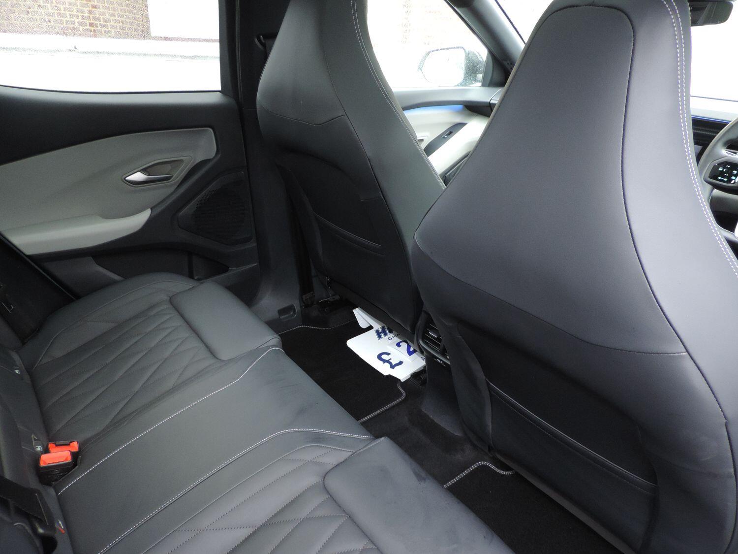 Used Ford Explorer 2024 for sale - 76823521: Photo 9