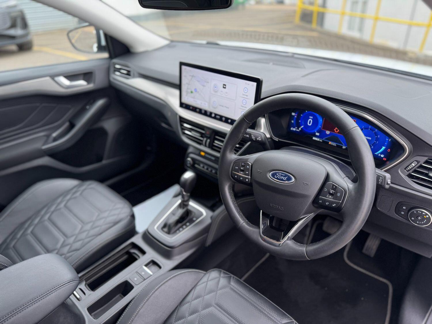 Used Ford Focus 2023 for sale - 78157839: Photo 4