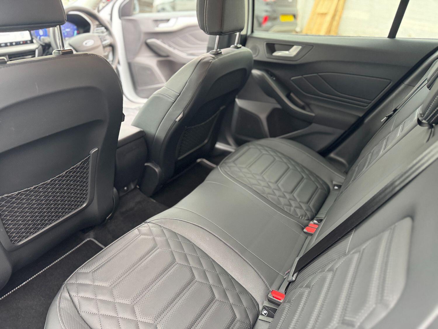 Used Ford Focus 2023 for sale - 78157839: Photo 9