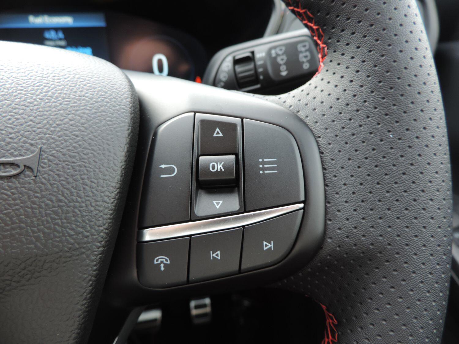 Used Ford Kuga 2025 for sale - 76992803: Photo 13