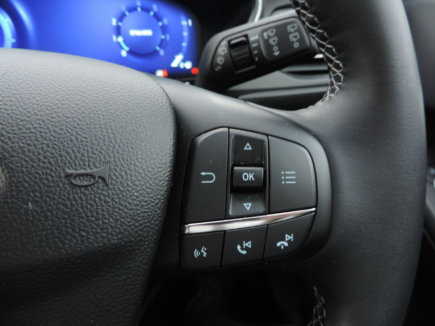 Used Ford Focus 2022 for sale - 76592137: Photo 14