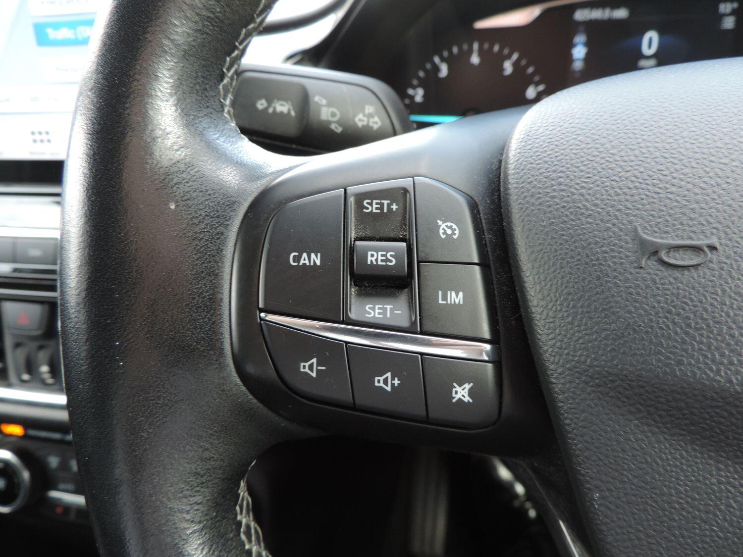 Used Ford Fiesta 2017 for sale - 76498770: Photo 12