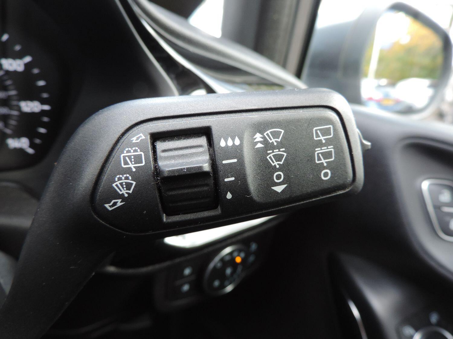 Used Ford Fiesta 2017 for sale - 76498770: Photo 16