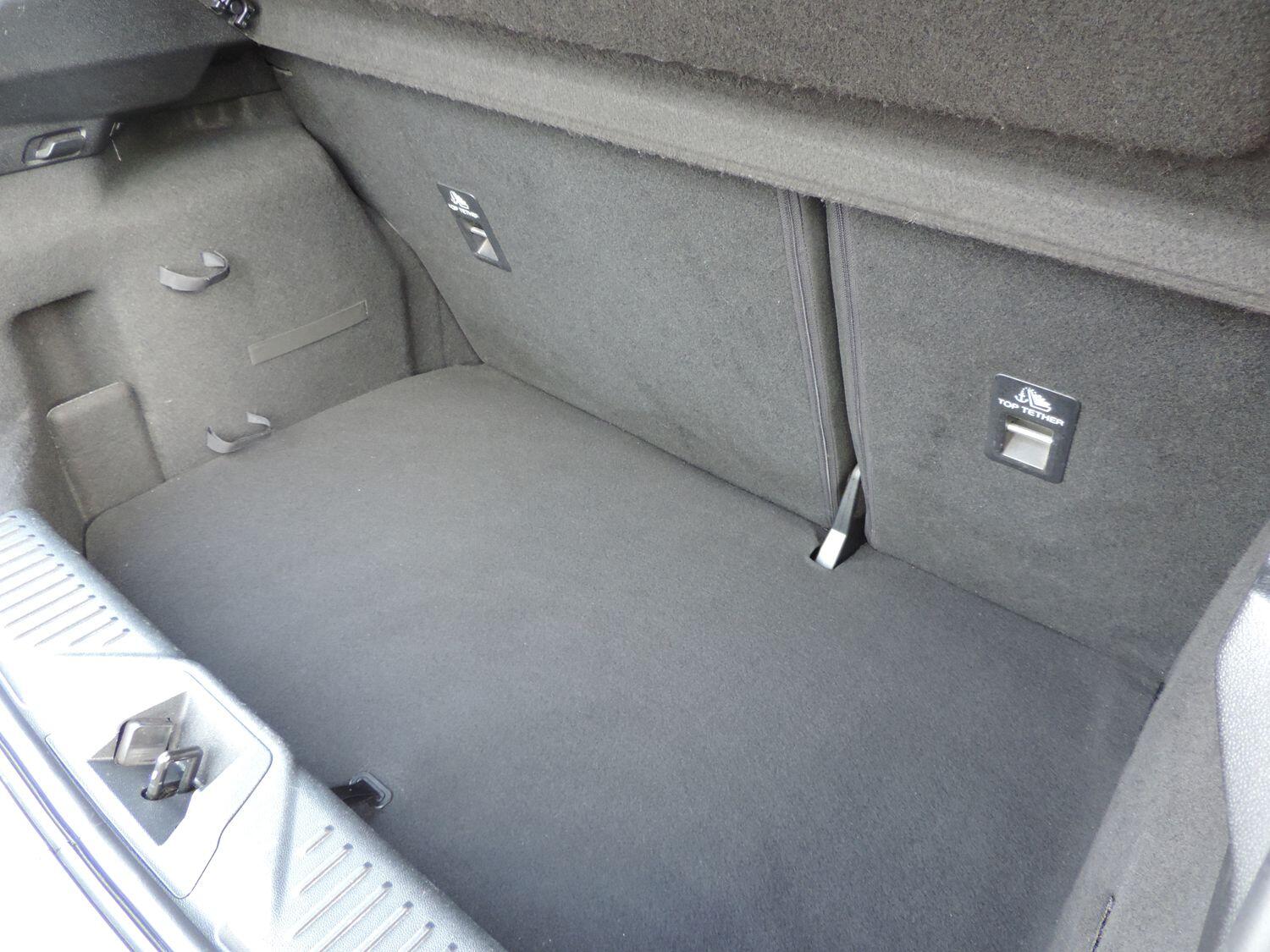 Used Ford Fiesta 2017 for sale - 76498770: Photo 32