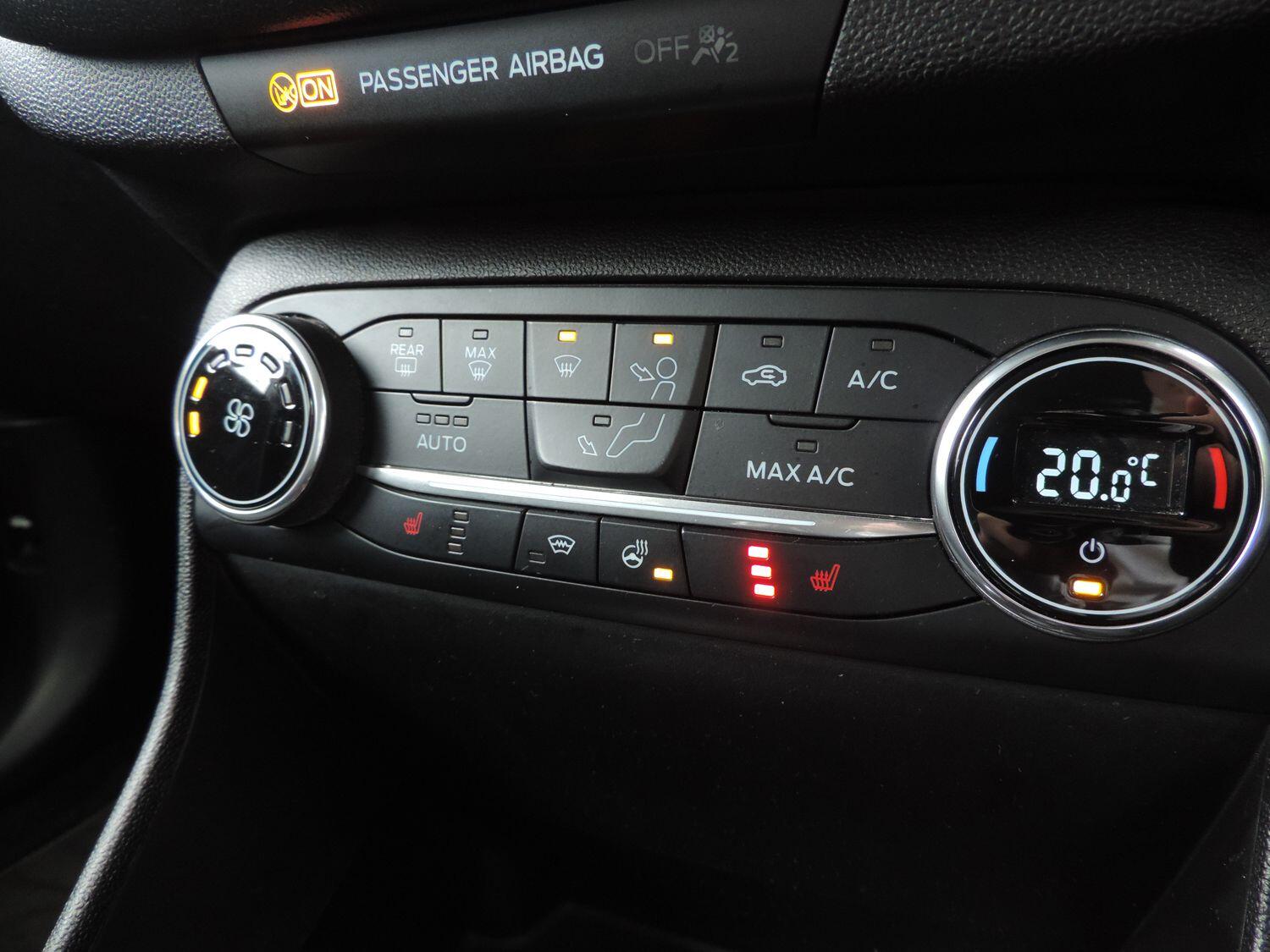 Used Ford Fiesta 2017 for sale - 76498770: Photo 40