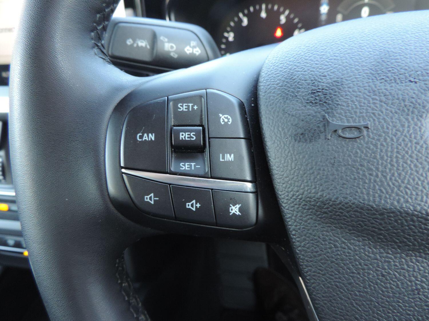 Used Ford Focus 2023 for sale - 76667220: Photo 10