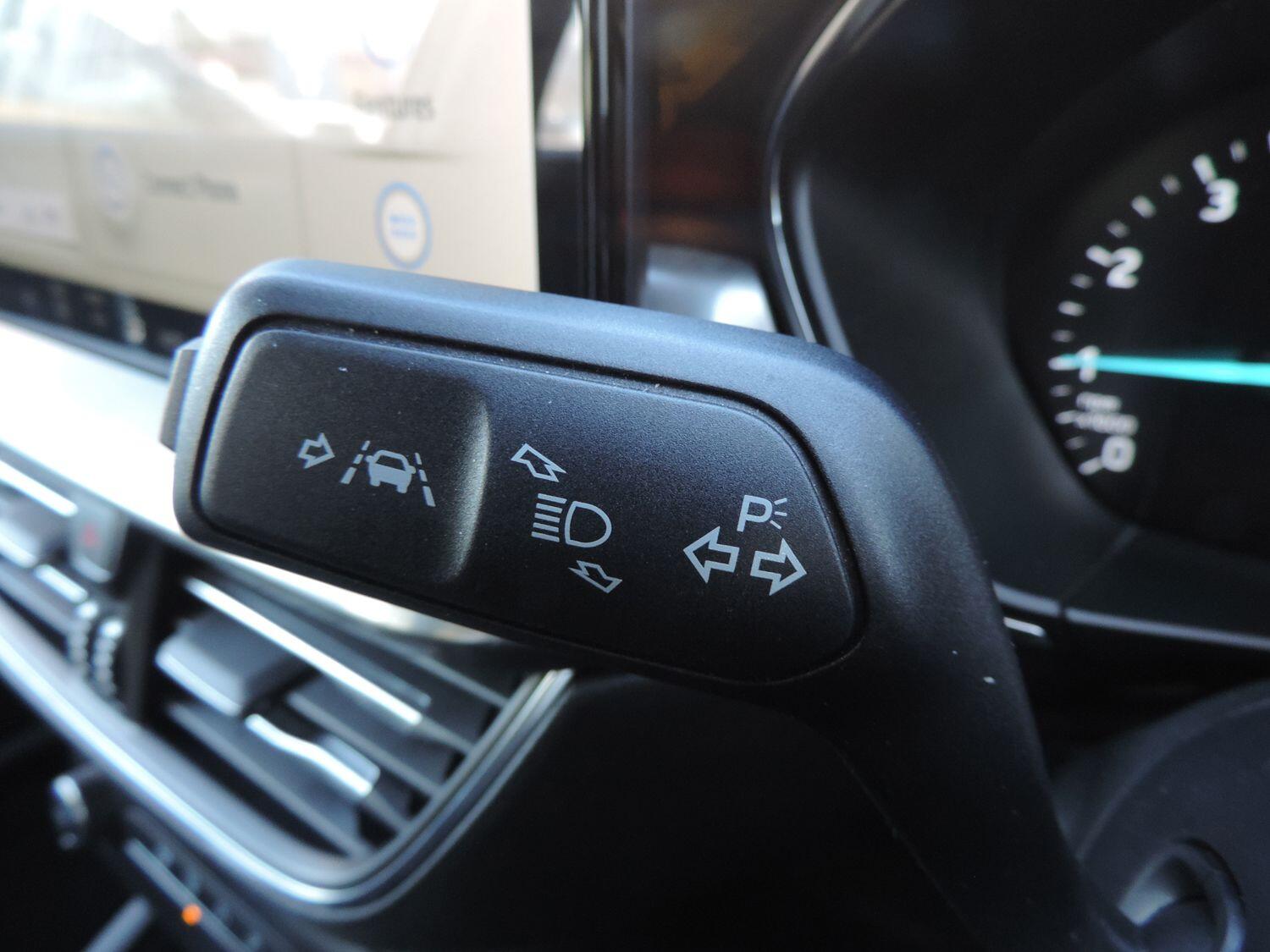 Used Ford Focus 2023 for sale - 76667220: Photo 12