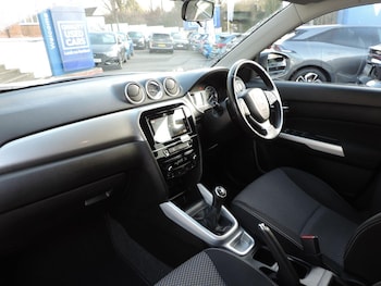 Used Suzuki Vitara 2017 for sale - 77074288: Photo