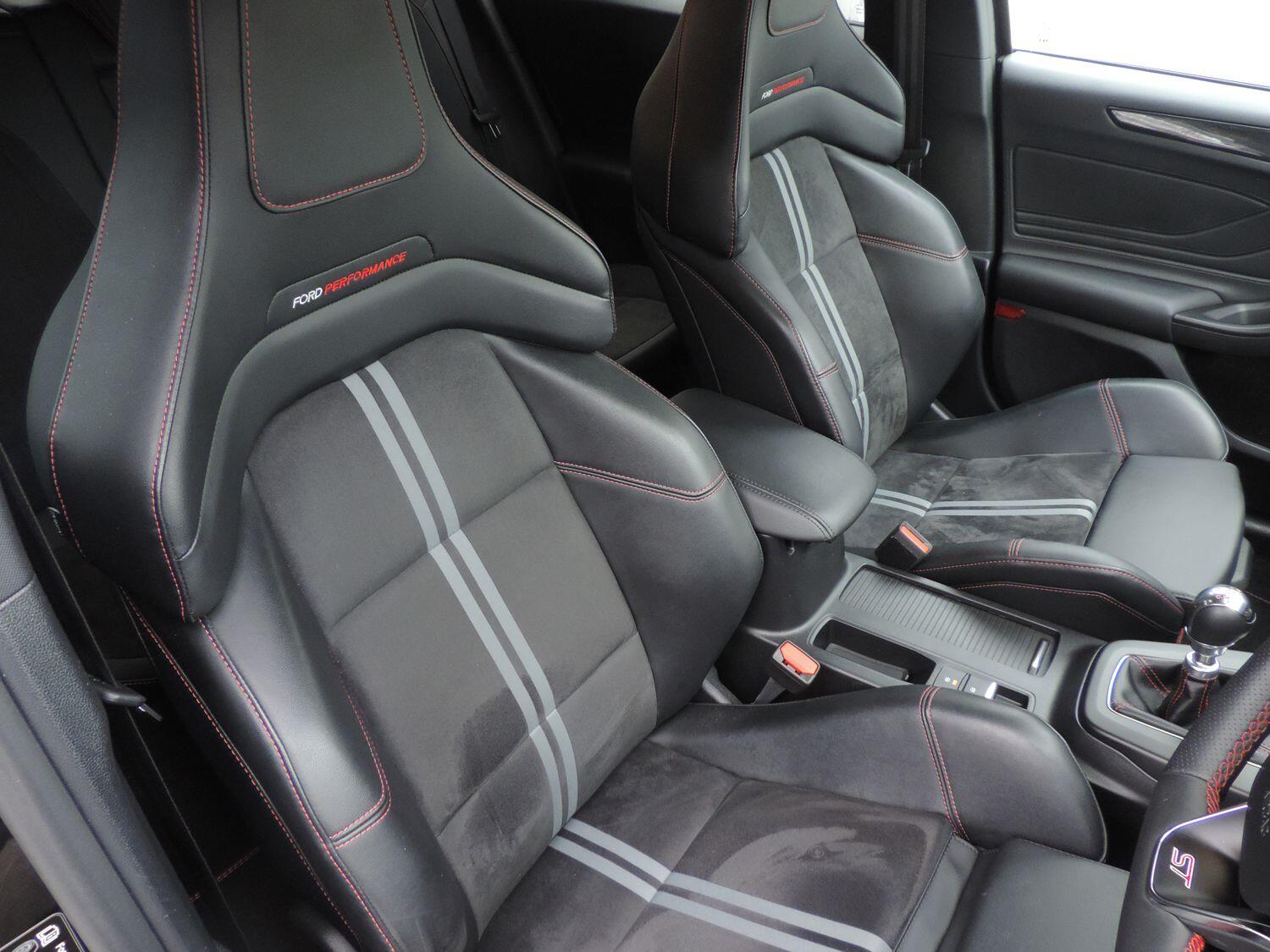 Used Ford Focus 2023 for sale - 76645826: Photo 10