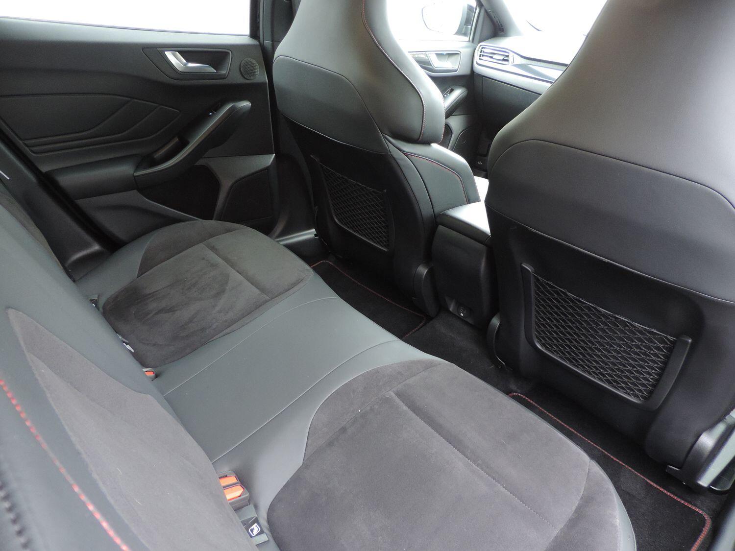 Used Ford Focus 2023 for sale - 76645826: Photo 11