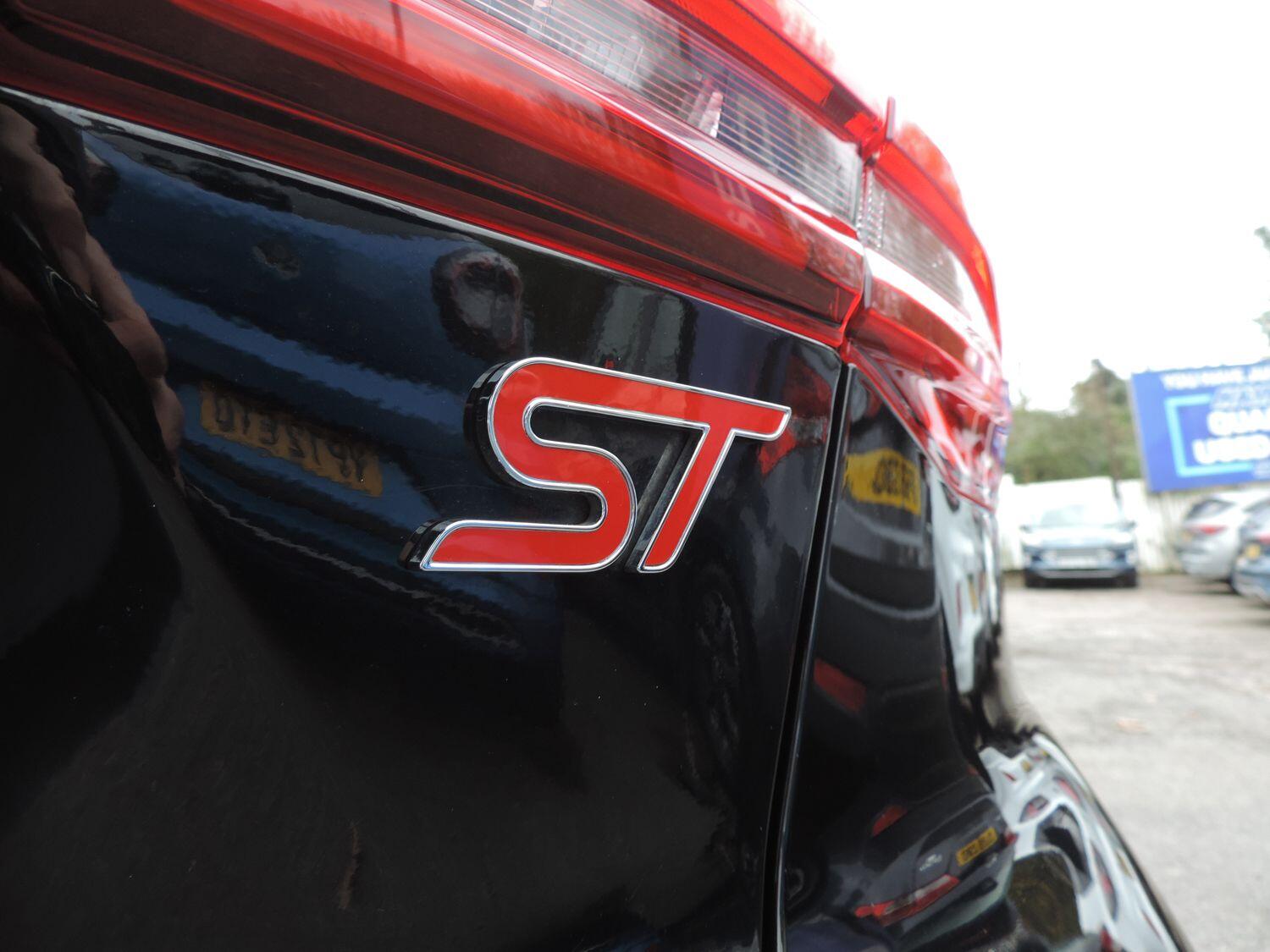 Used Ford Focus 2023 for sale - 76645826: Photo 50