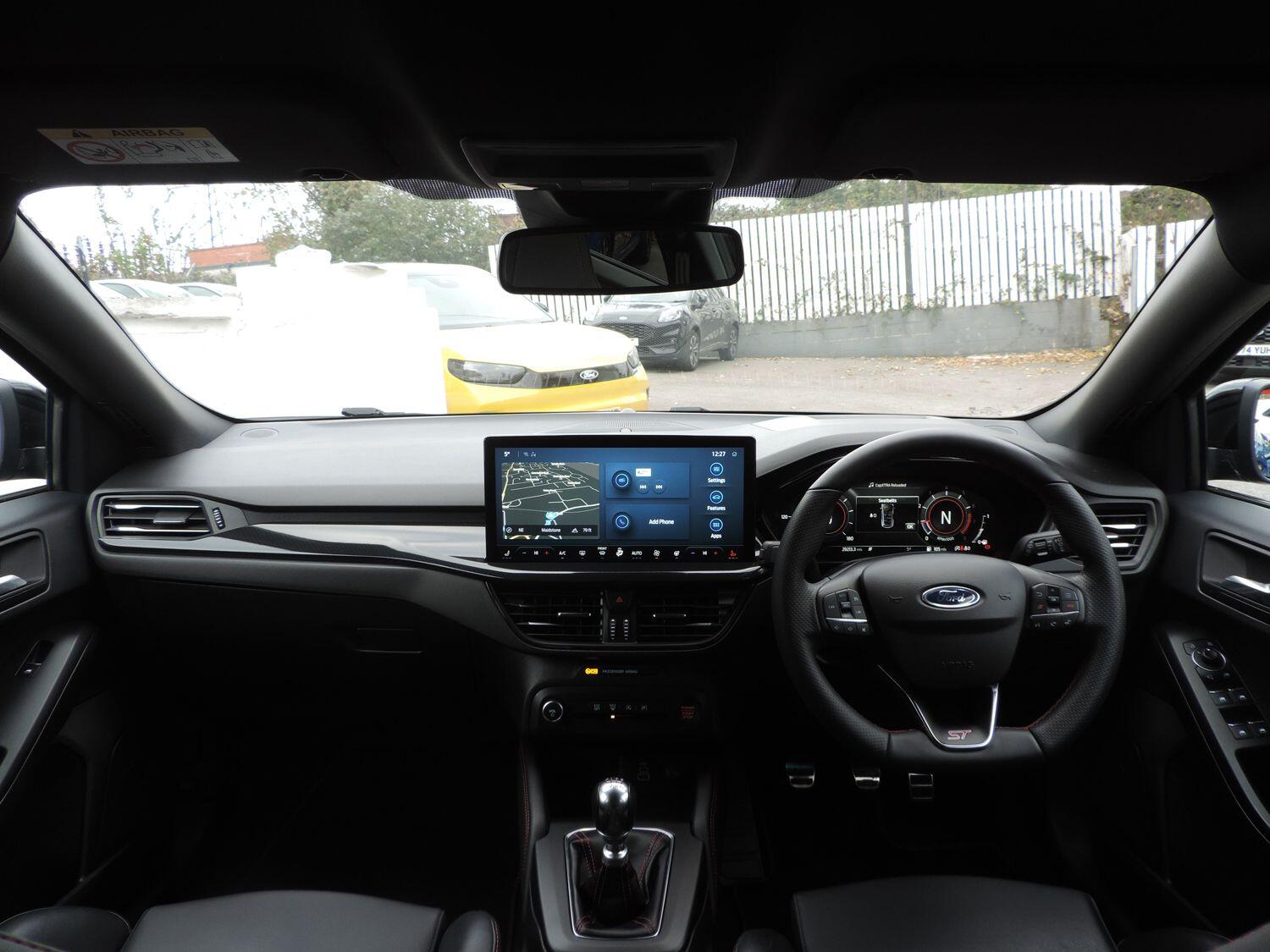 Used Ford Focus 2023 for sale - 76645826: Photo 7