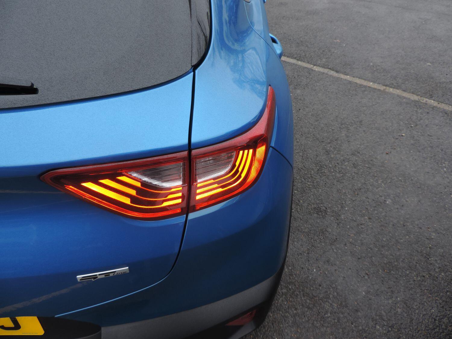 Used Kia Stonic for sale - 77216051: Photo 42