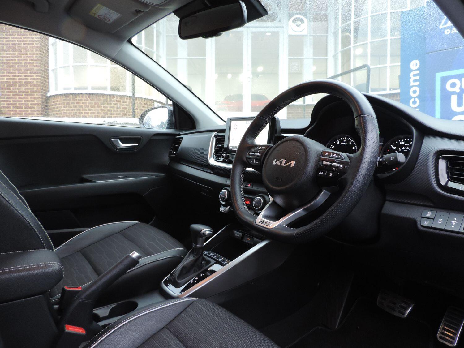 Used Kia Stonic for sale - 77216051: Photo 6