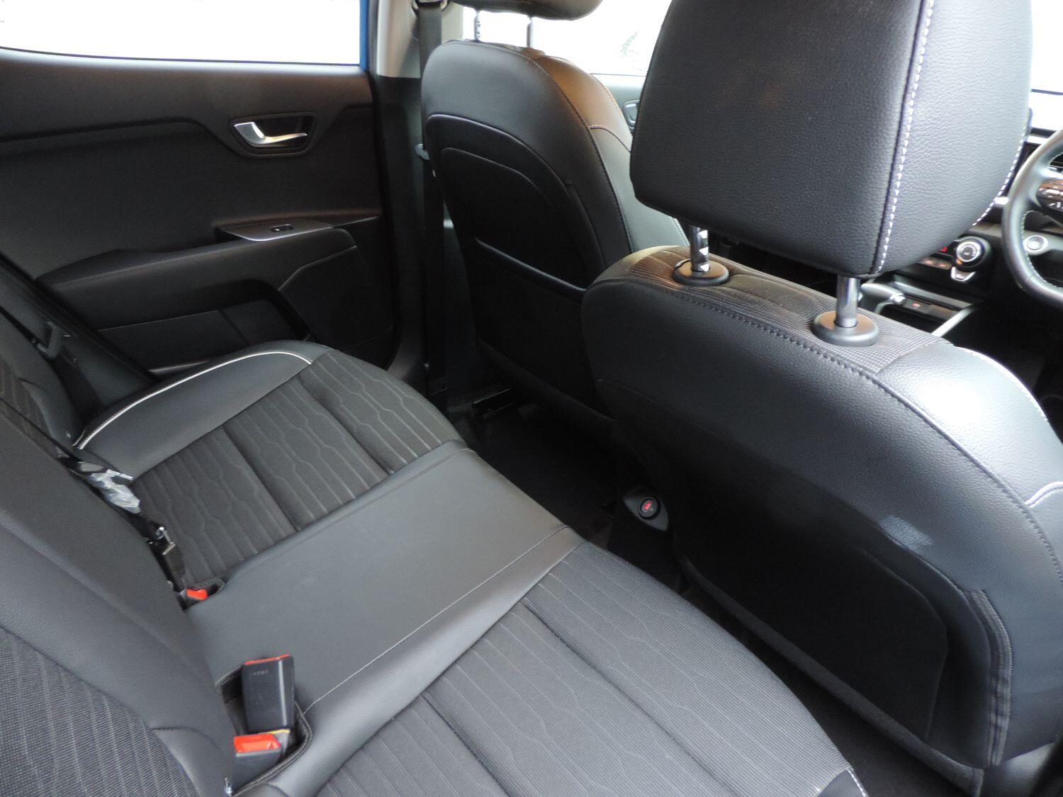 Used Kia Stonic for sale - 77216051: Photo 9