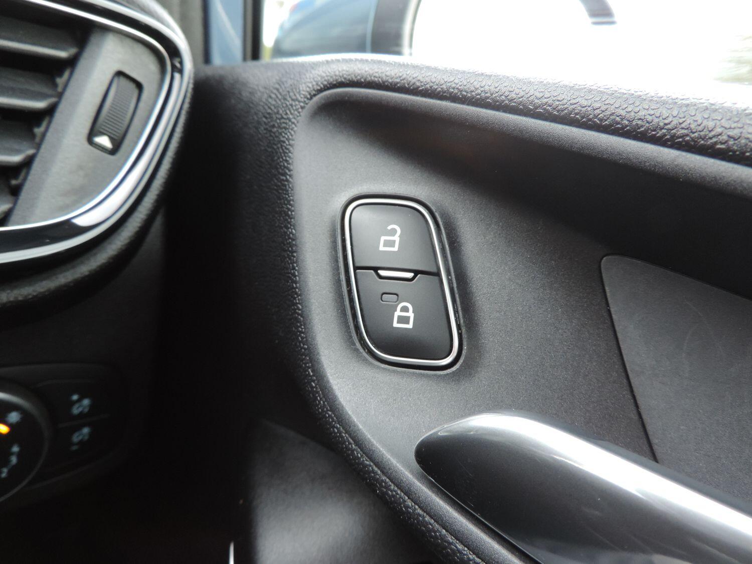 Used Ford Fiesta 2020 for sale - 76398577: Photo 13