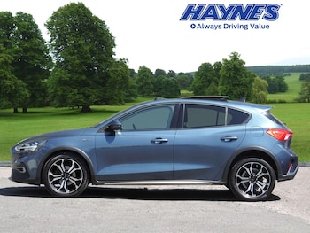 Used Ford Focus 2021 for sale - 75552238: Photo
