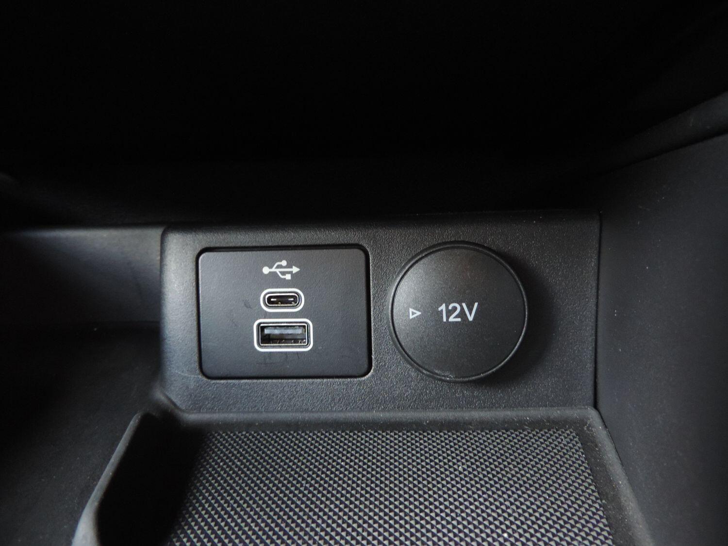 Used Ford Kuga 2025 for sale - 76989224: Photo 17