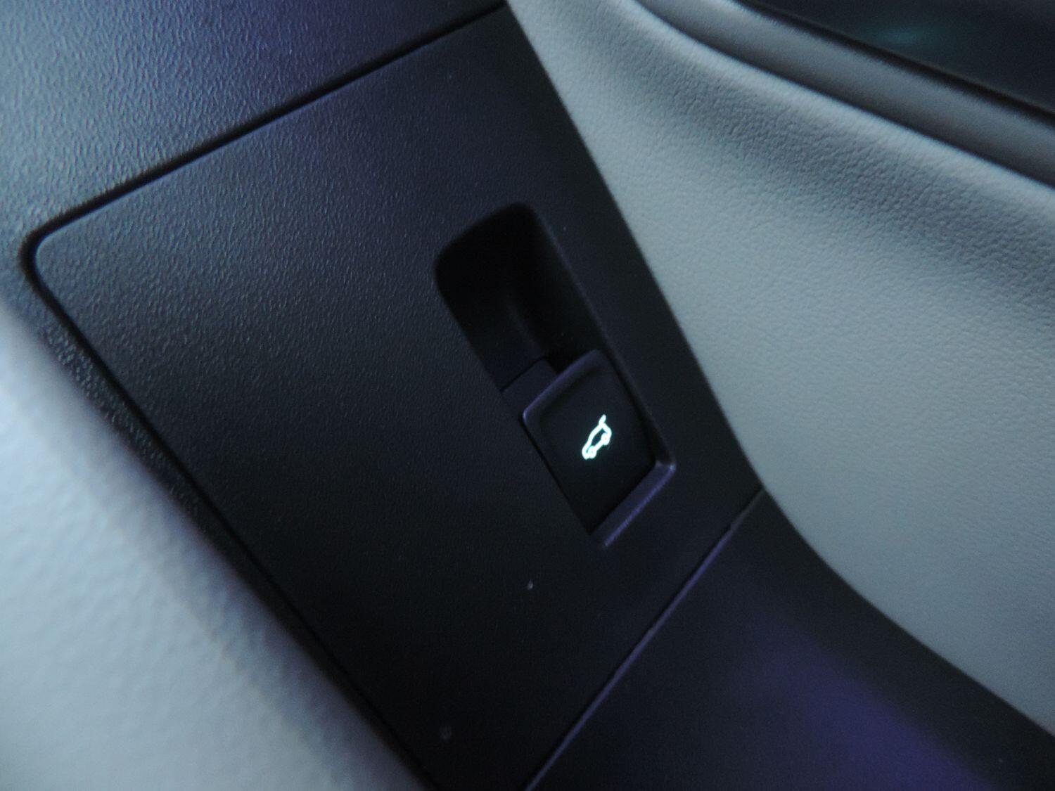 Used Ford Explorer 2025 for sale - 76832310: Photo 18