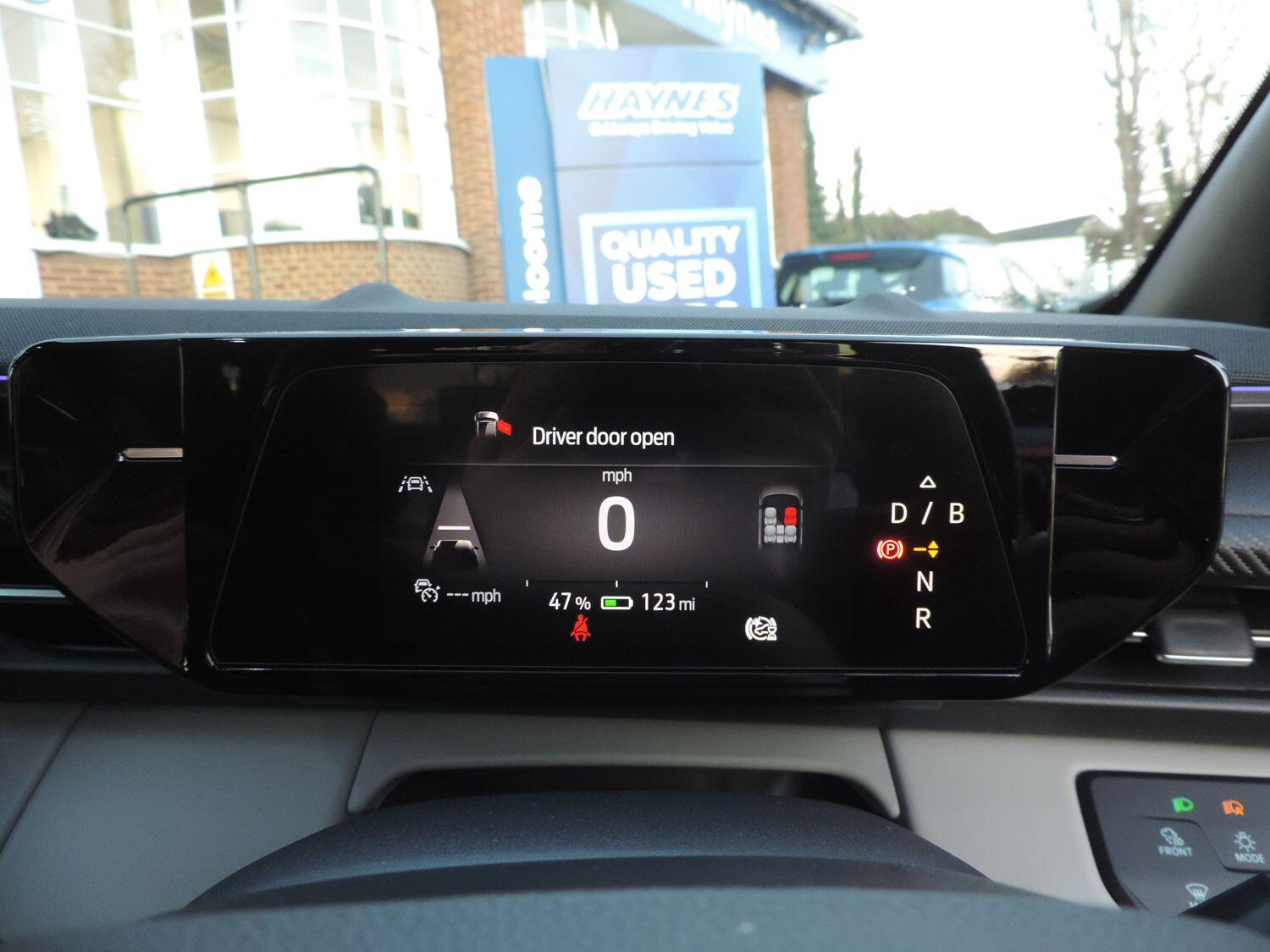 Used Ford Explorer 2025 for sale - 76832310: Photo 24