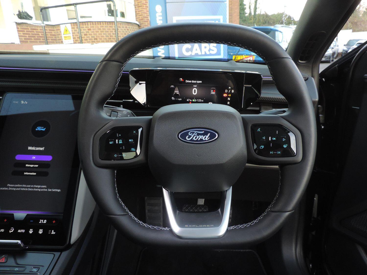 Used Ford Explorer 2025 for sale - 76832310: Photo 39