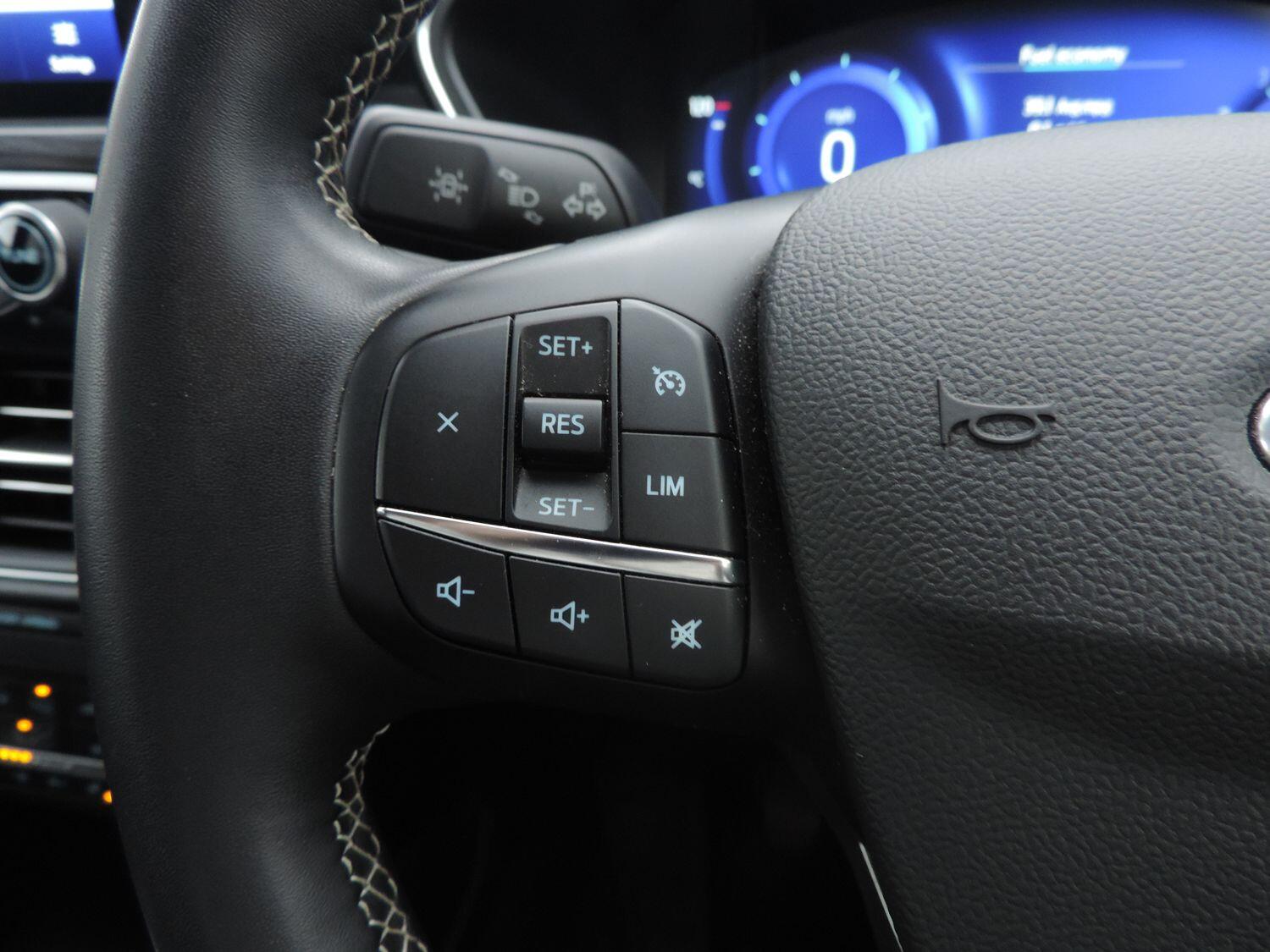 Used Ford Kuga 2022 for sale - 77230152: Photo 13