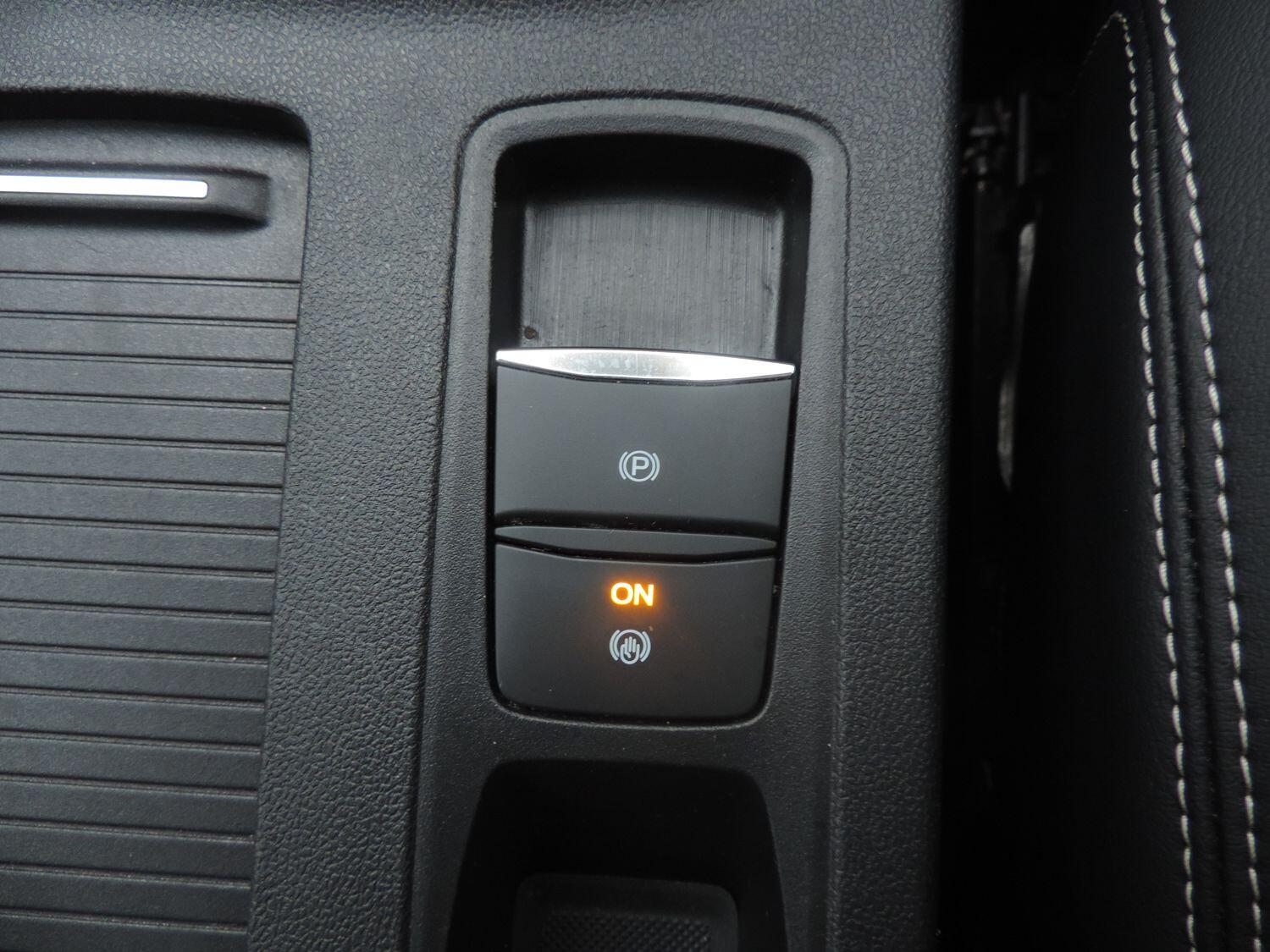 Used Ford Kuga 2022 for sale - 77230152: Photo 25